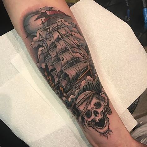 Ghost Ship Tattoo, Pirate Ship Tattoo, Garden Tattoos, Worlds Best Tattoos, Tattoo Leg, Awesome Tattoo, London Tattoo, Ship Tattoo, Ghost Ship