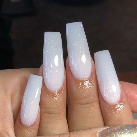 Clear White Glitter Nails, Baddies Nails Short, Clear Glitter Acrylic Nails, Clear Acrylic Nails, Milky Nails, Nails Yellow, White Glitter Nails, White Acrylic Nails, White Nail