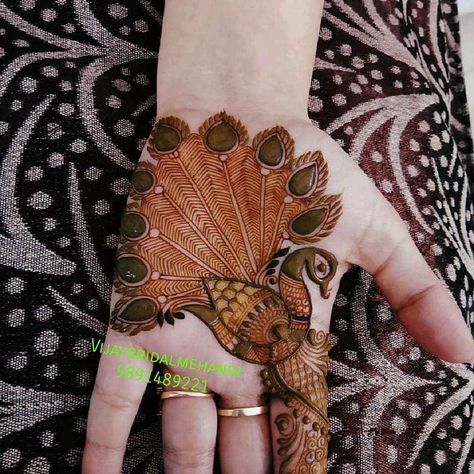 Karwa Chauth Mehndi, Peacock Mehndi, Peacock Mehndi Designs, Mehandi Henna, Bridal Mehandi, Tato Henna, Mehndi Designs 2018, Mehndi Designs Bridal Hands, Henna Art Designs