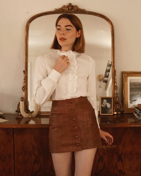 Courtney Halverson (@prettylittlefawn) • Instagram photos and videos Courtney Halverson, Pretty Little Fawn, Random Outfits, Nancy Drew, Cute Photography, Shorts Skirts, Lace Collar, My Wardrobe, Mini Skirt