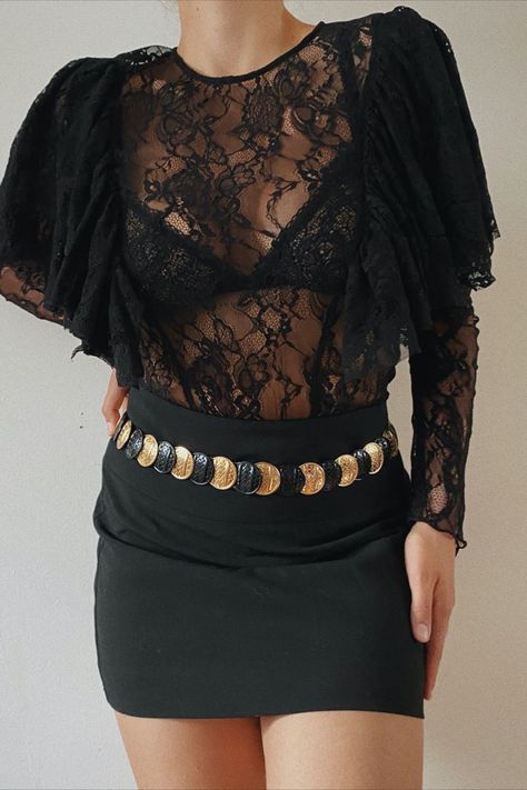 goth outfit, grunge outfit, fairy grunge, lace long sleeve, lace top,  fall capsule wardrobe 2023, date evening outfit, cute everyday outfits, autumn fashion , outfit inspo fall, 2023 fall fashion, comfy fall outfits, casual fall outfits, 90s Ootd, Ootd Vintage, 90’s Aesthetic, Lace Layers, Layer Top, Model Fits, 90s Vintage, S Models, The Vintage