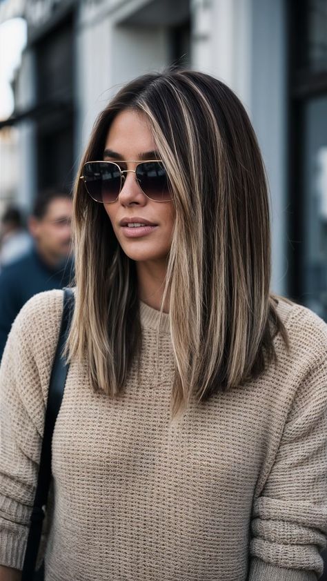 Grow Out Highlights Blondes, Hair Low Lights Brunette, Low Maintenance Hair Color Brunette Fall, Low Maintenance Brunette Highlights, Brunette Roots Blonde Hair, Fall Hair With Blonde Highlights, Low Lights And Highlights Blonde Fall, Dark Brunette Hair Ideas, Medium Length Brunette Balayage