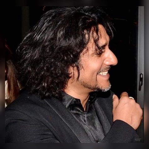 Naveen Andrews, Lost, Actors, Quick Saves