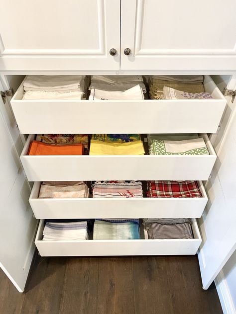 Table Linen Storage, Organizing Your Pantry, Wooden Bins, Closet Refresh, Decor Organization, Linen Closet Organization, Kitchen Drawer Organization, Professional Decor, Home Organisation