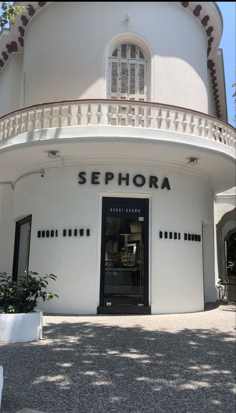 Sephora Aesthetic Store, Sephora Aesthetic, Sephora Store, Makeup Shopping, Moodboard Inspo, Aesthetic Stores, Architecture Model Making, Sephora Makeup, Beauty Lifestyle