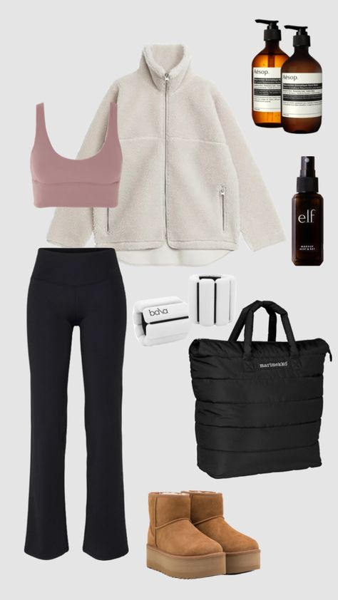 Stay warm and stylish this winter with a cozy workout outfit. ❄️🐻 This ensemble features a fluffy jacket, flaired yoga pants, and platform UGGs to keep you warm. Conquer your fitness goals in comfort and style during the colder months!#outfitinspo #beauty #sports #inspo #fitinspo #workout #yoga #clothes #winter #winteraesthetic #cleangirl #aesthetic #uggs #relax Cozy Yoga Outfit, Socks Over Leggings Uggs, Comfy Warm Outfits, Comfy Winter Outfits For School, Vanilla Clothes, Autumn Wellness, Winter Comfy Outfits, Aesthetic Uggs, Winter Cozy Outfit