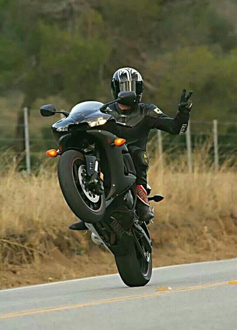 Motorcycle wheelie Motorcycle Wheelie, Motorcycle Aesthetic, Motorcycle Dirt Bike, Chopper Bike, Riding Bike, Biker Love, Mtb Bike Mountain, Harley Bikes, Biker Life