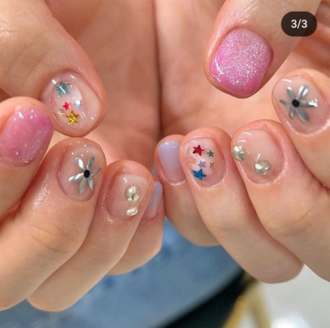 Lovegood Aesthetic, Luna Lovegood Aesthetic, Hippie Nails, Simple Gel Nails, Blush Nails, Cute Gel Nails, Kawaii Nails, Luna Lovegood, Minimalist Nails