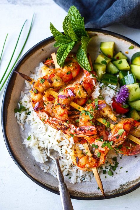 Lemongrass Shrimp, Spanish Shrimp, Shrimp Coconut, Shrimp Tacos, Fish Food, Coconut Rice, Grilled Shrimp, Sea Food, Delicious Dinner Recipes