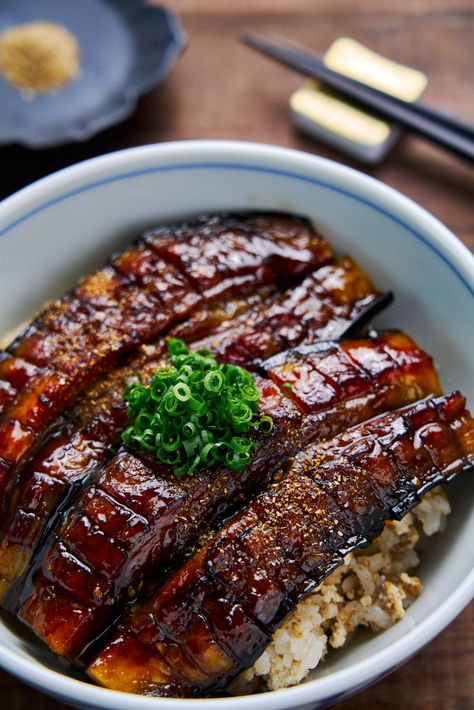 Vegan Unagi Don Recipe (うなぎもどき丼) Vegan Unagi, Unagi Don, Unagi Sauce, Vegetarian Asian, Vegan Japanese, Texas Trip, Vegan Eggplant, Vegan Asian, Gourmet Vegan