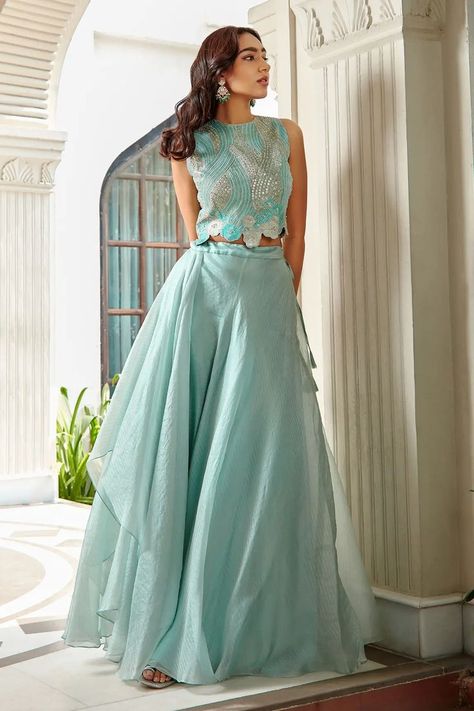 Teal Blue Organza Embroidered Crop Top And Layered Lehenga Set Western Choli Crop Tops, Pastel Lehenga Simple, Lehenga Designs For Teens, Indian Top And Skirt, Simple Crop Top Lehenga, Organza Crop Top Lehenga, Lehanga Blouses Modern Design, Organza Outfits, Double Layered Lehenga