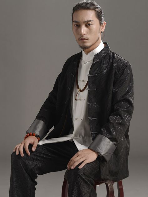 Chinese Outfits Modern, Chinese Fashion Traditional, Bhutanese Clothing, Chinese Traditional Clothing Men, Chinese Fashion Men, Chinese Men's Clothing, Modern Chinese Fashion, Chinese Jacket, Chinese Fabric