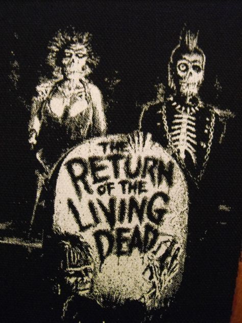 Return Of The Living Dead, Terror Movies, Horror Punk, Punk Poster, The Living Dead, Band Poster, Horror Posters, Retro Horror, Horror Movie Art