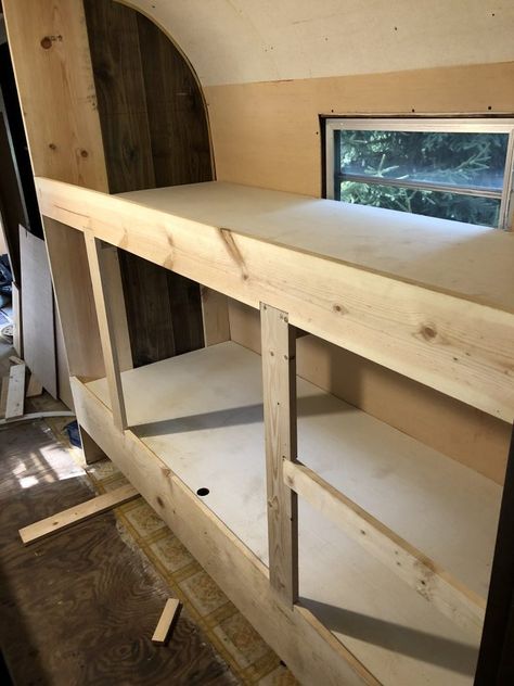 Airstream Bunk Bed Ideas, Airstream Bunk Beds, Diy Rv Bunk Beds, Caravan Bunks, Camper Bunk Beds, Casita Camper, Rv Bunk Beds, Camper Furniture, Rv Remodeling