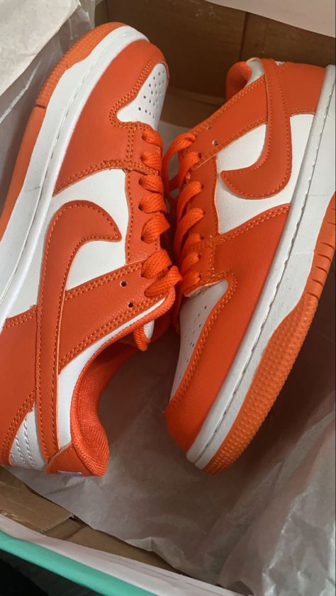 Nike Shoes Orange, Orange Nike Shoes, Dunk Outfit, Pretty Sneakers, Shoes Orange, Trendy Shoes Sneakers, Jordan Shoes Girls, Pretty Shoes Sneakers, All Nike Shoes