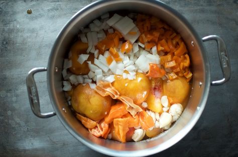 ingredients for peach habanero hot sauce Peach Hot Sauce, Homemade Spaghetti Sauce Easy, Food In Jars, Peach Sauce, Preserving Recipes, Homemade Hot Sauce, Habanero Sauce, Habanero Hot Sauce, Canning Recipe