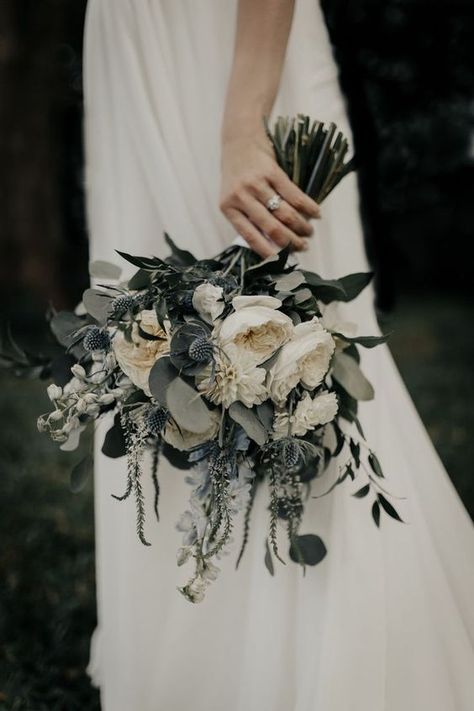 Wedding Themes Summer, Flowers And Greenery, Bridal Bouquet Flowers, Botanical Gardens Wedding, Winter Wedding Flowers, Greenhouse Wedding, Wedding Themes Fall, Woodland Wedding, Wedding Mood