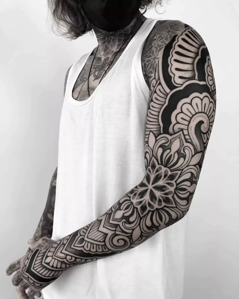 40 Amazing Mandala Tattoo Ideas for Men & Women in 2023 Mandala Tattoo Back, Mandala Arm Tattoos, Mandala Tattoo Men, Tato Mandala, Small Mandala Tattoo, Geometric Tattoo Sleeve Designs, Mangas Tattoo, Full Hand Tattoo, Mandala Sleeve