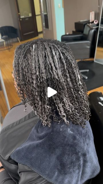 Bria Larine on Instagram: "You’ve seen me use combs, brushes and my hands to define curls. You’ve seen this process with gels, mousse or leave-in conditioners and mousse (which is what I used for this client). You’ve seen me apply product on damp hair and you’ve seen me apply it on soaking wet hair. Different techniques brings different results. It’s not about the product but understanding what the product can do and the result you want to achieve. TECHNIQUE IS MOST IMPORTANT, NOT PRODUCTS. These settle differences, can change your result, even when using the exact same products I’m using. A few other factors go into achieving curl definition, like: how often are you cleansing, conditioning, detangling and doing wash & go’s? Are you keeping up with your trimming routine? Are you taking you Defined Curls Natural Hair, Make Hair Curly, Hooded Dryer, Define Curls, Curl Definition, Soaking Wet, Wash And Go, Long Natural Hair, Defined Curls