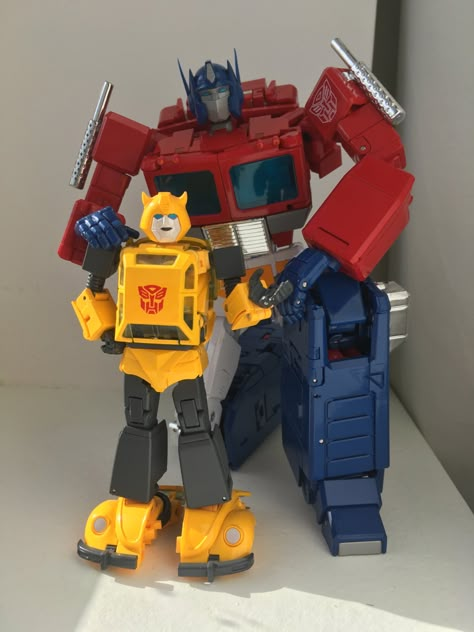 MP-45 Masterpiece Bumblebee 2.0 Gallery - Transformers News - TFW2005 Optimus Prime And Bumblebee G1, Transformers G1 Bumblebee, Transformers Plushies, Transformers Plush, Transformers Merch, G1 Bumblebee, Optimus X Bumblebee, Transformer Toys, Transformers Figures