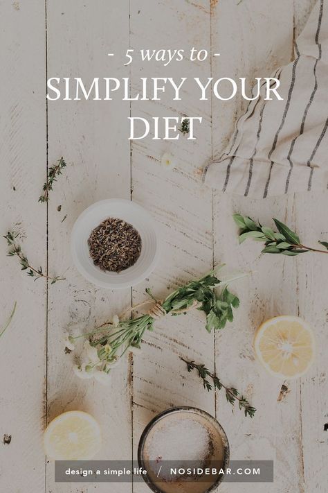 Are you still spending tons of time and money on food? Don't worry—there‘s a way to be a minimalist in the kitchen too. Crunchy Lifestyle, Living Minimally, Life Simplified, Minimalist Mindset, Be A Minimalist, Simple Eating, Simple Living Lifestyle, Thrifty Diy, Simple Meals