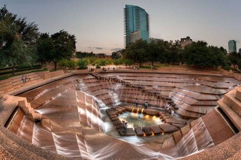 Fort Worth Water Gardens, Villa Architecture, Taman Air, Philip Johnson, Water Gardens, Urban Park, Landscape Architecture Design, Garden Photography, Hereford