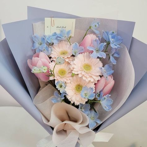 Prettiest Bouquet, Boquette Flowers, Blue Bouquet, Fresh Flowers Arrangements, Flower Therapy, Beautiful Bouquet Of Flowers, Pink Bouquet, Beautiful Flower Arrangements, Luxury Flowers