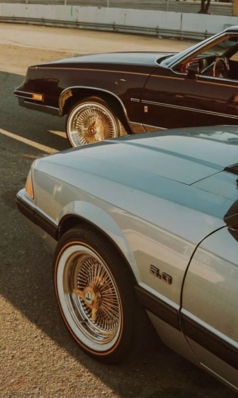 Retro Cars Aesthetic, Old Car Aesthetic, Vintage Cars Wallpaper, Vintage Car Wallpaper, Refined Fashion, Cool Car Pictures, Old School Cars, Car Aesthetic, Fashion Tag