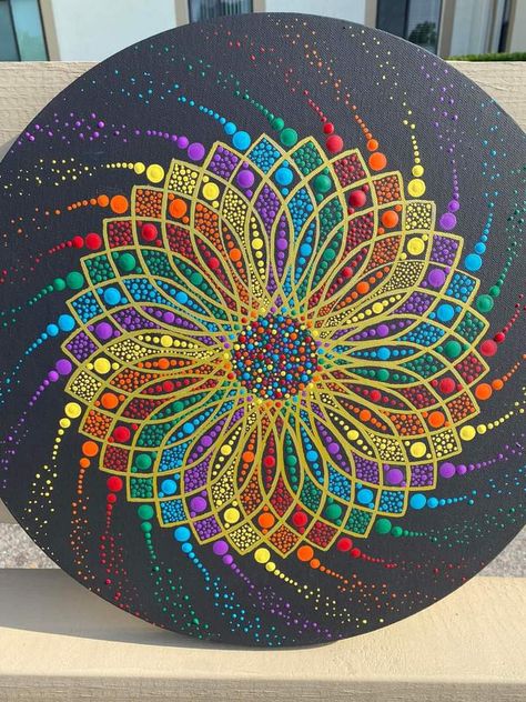 Dot Art Portrait, Torus Mandala, Mandala Dot Painting, Stone Pictures Pebble Art, Mandala Painted Rocks, Mandala Rock Art, Mandala Canvas, Mandala Art Therapy, Mandala Art Lesson