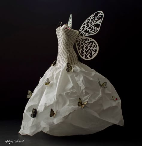 Fairy Paper Dress - Paper Art by MalenaValcarcel Recycled Dress Ideas, Paper Dress Art, Junk Kouture, Trash Fashion, Paper Dresses, Dress Paper, Origami Dress, Miniature Dress, Recycled Dress