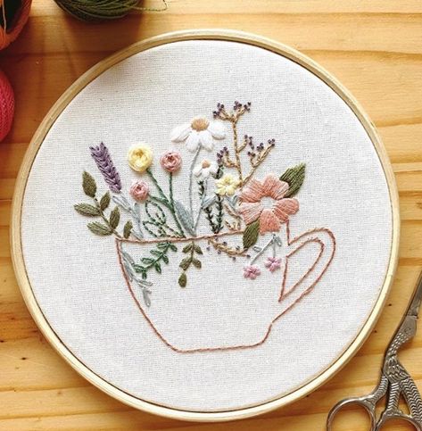 Vintage Embroidery Patterns, 1 Million Followers, Christian Embroidery, Cool Embroidery, Embroidery Hoop Art Diy, Hand Embroidery Patterns Free, Diy Embroidery Designs, Million Followers, Diy Embroidery Patterns