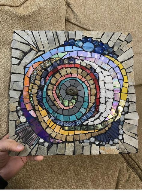 Mosaic Artwork Pattern, Mosaic Paths, Abstract Mosaic Art, Mosaic Tiles Crafts, Mosaic Art Diy, Mosaic Rocks, Abstract Mosaic, Mosaic Garden Art, Mosaic Art Projects