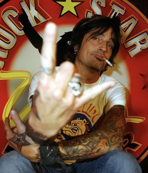 Tommy Lee 90s, Tommy Lee, 90s Vintage, A Man, Metallica, I Love, Hair