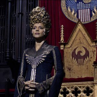 Seraphina Picquery in Fantastic Beasts and Where to Find Them Seraphina Picquery, Harry Potter References, Alison Sudol, Colleen Atwood, Fantastic Beasts Movie, Harry Potter Style, Fantastic Beasts And Where, Movie Costumes, Harry Potter Fantastic Beasts