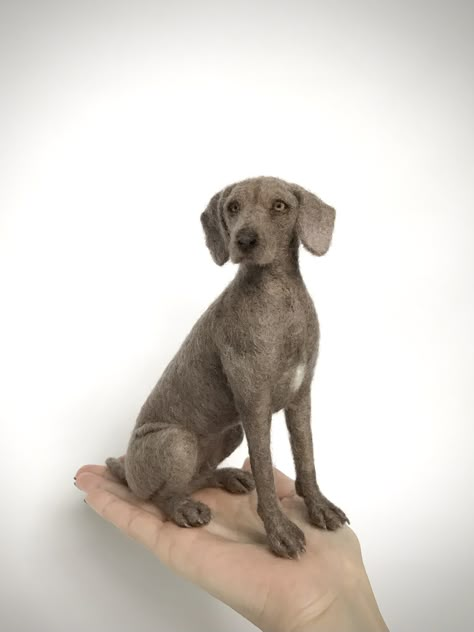 Needle felted Weimaraner sculpture Wool Felting Animals, Felting Animals, Felt Dragon, Needle Felted Dog, Wool Felting, Felt Dogs, Needle Felting Projects, Felted Animals, Dog Sculpture