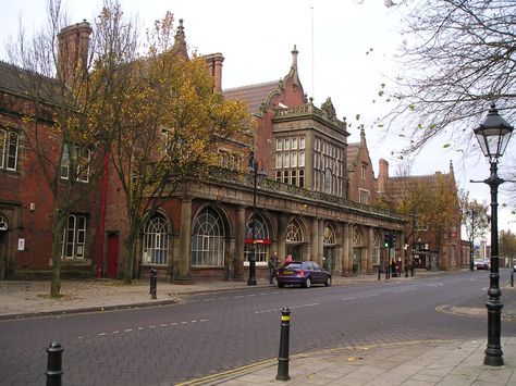 19. Stoke on Trent, Staffordshire, England House Technology, Manchester Piccadilly, Manarola Italy, Best Places To Retire, Stoke City, Listed Building, Bedroom House, Stoke On Trent, Railway Station