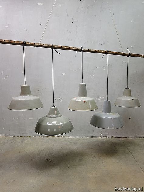 Wall Lamp Dining, Office Design Inspo, Industrial Lamps, Vintage Industrial Lighting, Light My Fire, Trends 2023, Industrial Lighting, Metal Homes, Industrial Furniture