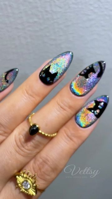 Mothman Nail Art, Christmas Cat Nails, Cat Themed Nails, Cat Eye Nails Halloween, Halloween Cat Eye Nails, Cat Eye Halloween Nails, Cat Halloween Nails, Rainbow Cat Eye Nails, Halloween Cat Nails