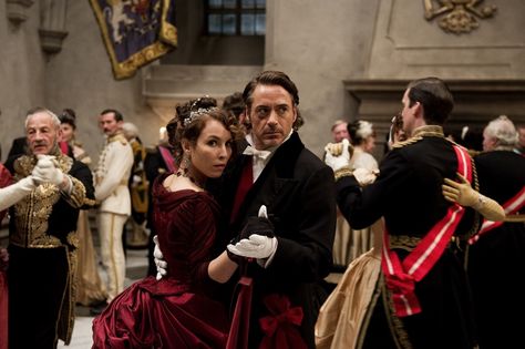 Holmes and Simza dance at the Reichenbach peace conference ball, in Guy Ritchie's "Sherlock Holmes: A Game of Shadows." (Robert Downey Jr. and Noomi Rapace) Sherlock Holmes Game Of Shadows, Sherlock Holmes Robert Downey Jr, Shadow Costume, Holmes Movie, Robert Downey Jr., Noomi Rapace, Literary Characters, Guy Ritchie, 221b Baker Street