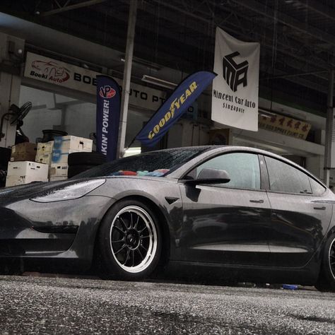 Tesla Model 3 
18" KONIG Hypergram
METALLIC CARBON W/ MACHINED LIP Konig Wheels, Tesla Model 3, Tesla Model, Tesla, Your Perfect, Singapore, Wheel, Engineering, Sports