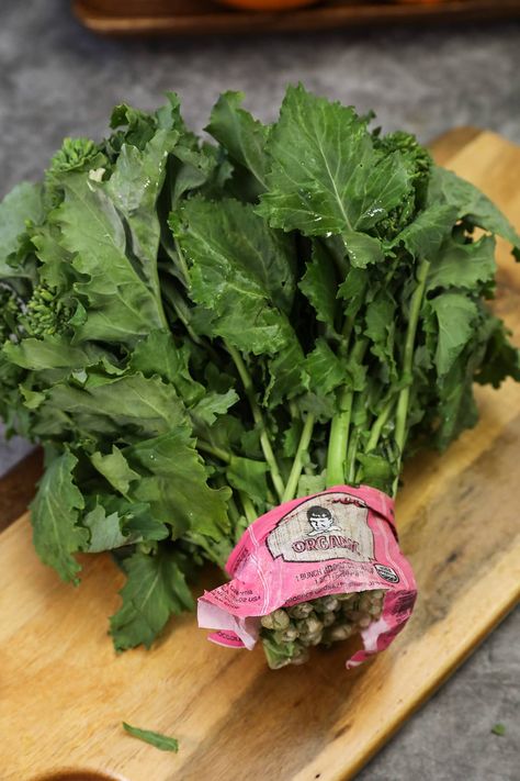 Roasted Broccoli Rabe - Healthier Steps Broccolini Rabe Recipe, Brocoli Rabe Recipe, Roasted Broccoli Rabe, How To Cook Broccoli Rabe, Brocolli Rabe Recipes, Broccoli Rob Recipe, Brocoli Rabe Recipes, Broccoli Rabe Recipes, How To Prepare Broccoli