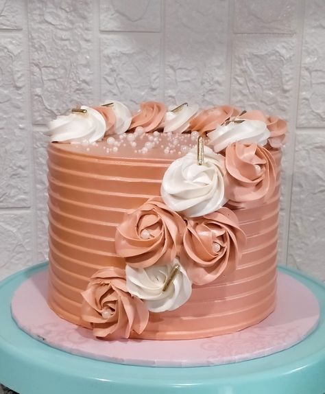 Birthday Cake Rosettes, One Tier Birthday Cake For Women, Cake Design For Lady, Cake Designs For Ladies, 60th Birthday Cake For Ladies, 60th Birthday Cake Ideas, Birthday Cake Ideas For Women, Cake Stacking, 75th Birthday Cake