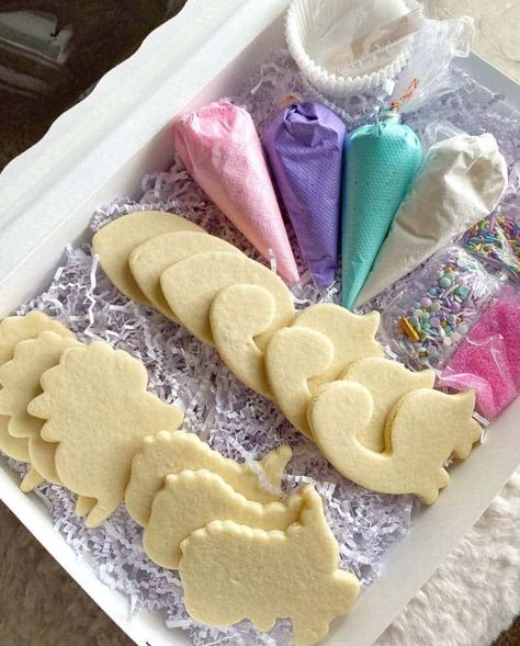 Dinosaur Diy, Pink Dinosaur Party, Diy Cookie Kit, Dinosaur Cookie, Girl Dinosaur Party, Cookie Kits, Dinosaur Cupcake Toppers, Cookie Decorating Kit, Dinosaur Cupcakes