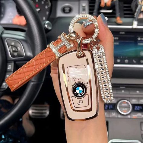 BMW Keys Sheathing https://ajm-network.store/products/bmw-keys-sheathing AJM Networks #Bestseller Bmw Key Case, Bmw Key, Sound Check, Key Safe, X Car, Chain Fashion, Smart Key, Key Covers, Bmw Cars