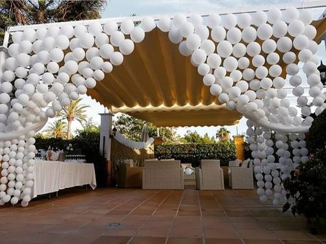 Balloon Backdrop Outdoor, Balloon Arch Centerpieces, Balloon Arch Around Backdrop, Hallway Balloon Decorations, Balloons Around Doorway, Balloon Curtain Backdrop, Sophisticated Balloon Decor, Gazebo Party Decorating Ideas, Outdoor Balloon Decorations Backyards