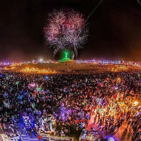 What a #view #burningman #burningmanphotos #fireworks #welcomehome #blackrockcity @peterruprecht Burn's Night, Burning Man 2017, Burning Man Art, Black Rock Desert, Burning Man Fashion, Black Rock City, Burning Man Festival, Black Rock, Arte Fantasy