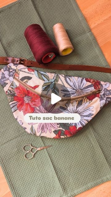 Akalkana on Instagram: "Tuto sac banane 🪡 

#sewing #tutocouture #couture #sacbanane #jecoudmagarderobe #jeportecequejecouds #patronsacbanane #patrondecouture #coudre #coutureaddict #upcycling #astucecouture" September 28, Bump, Couture, Sewing, On Instagram, Instagram, Upcycling