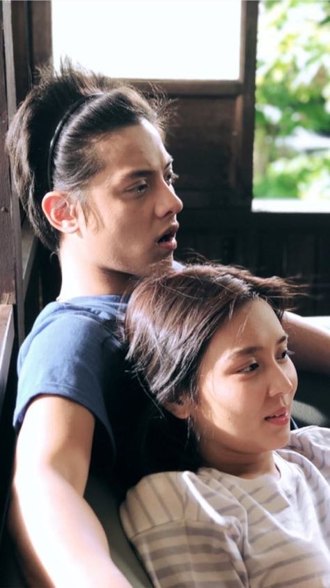 kathniel /// kathryn bernardo /// daniel padilla /// the hows of us Filipino Celebrities, Jennifer Lawrence Style, Daniel Johns, Nijirô Murakami, Daniel Padilla, Kathryn Bernardo, Ideal Boyfriend, Couple Photoshoot Poses, Relationship Goals Pictures