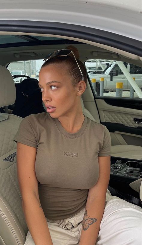 Tammy Hembrow Fitness, Tammy Hembrow, Comfy Casual Outfits, Comfy Outfits, Post On Instagram, Cute Outfits, Blonde, Fashion Outfits, On Instagram