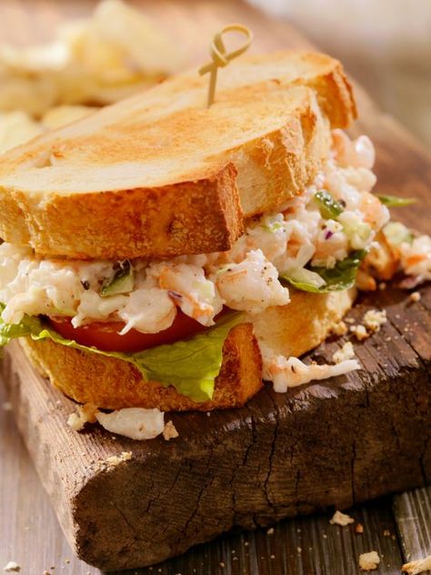 Lobster slice salad Shrimp Salad Sandwich, Shrimp Salad Recipe, Salad Shrimp, Roast Beef Sandwich, Summer Sandwiches, Shrimp Salad Recipes, Paula Deen Recipes, Recipe Salad, Sandwich Bar